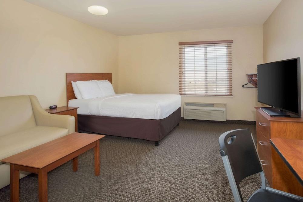 WoodSpring Suites Loveland
