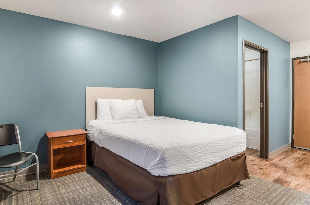 WoodSpring Suites Loveland