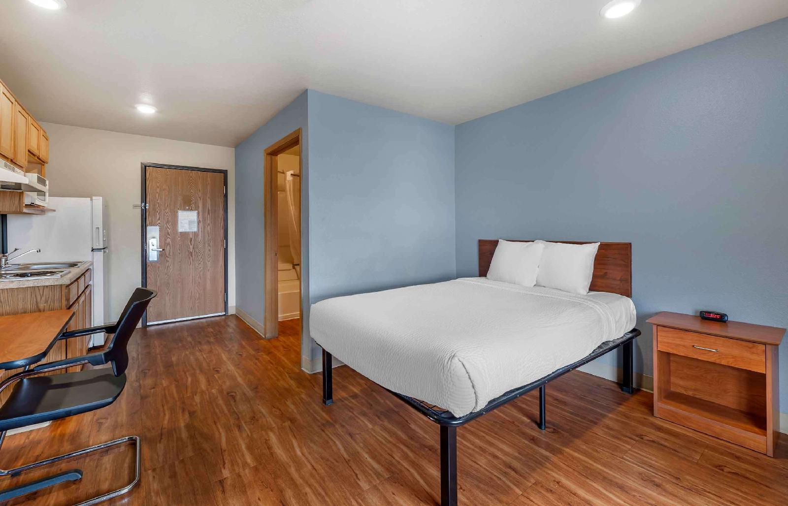 WoodSpring Suites Wichita North