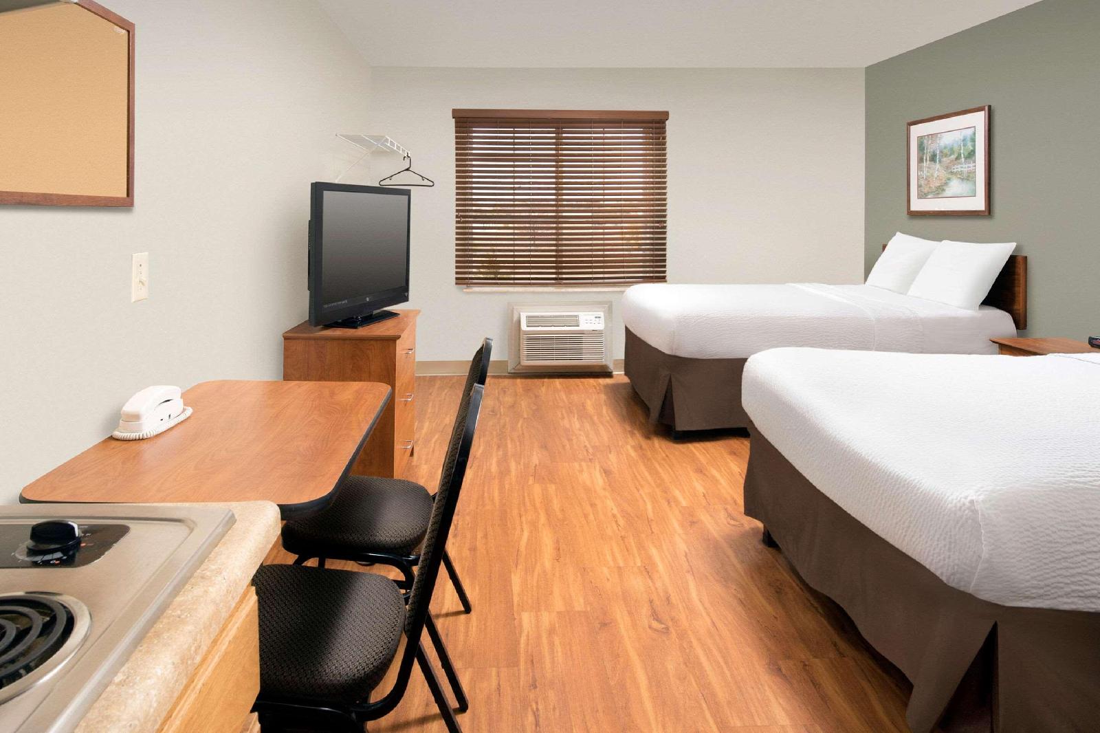 WoodSpring Suites Wichita North