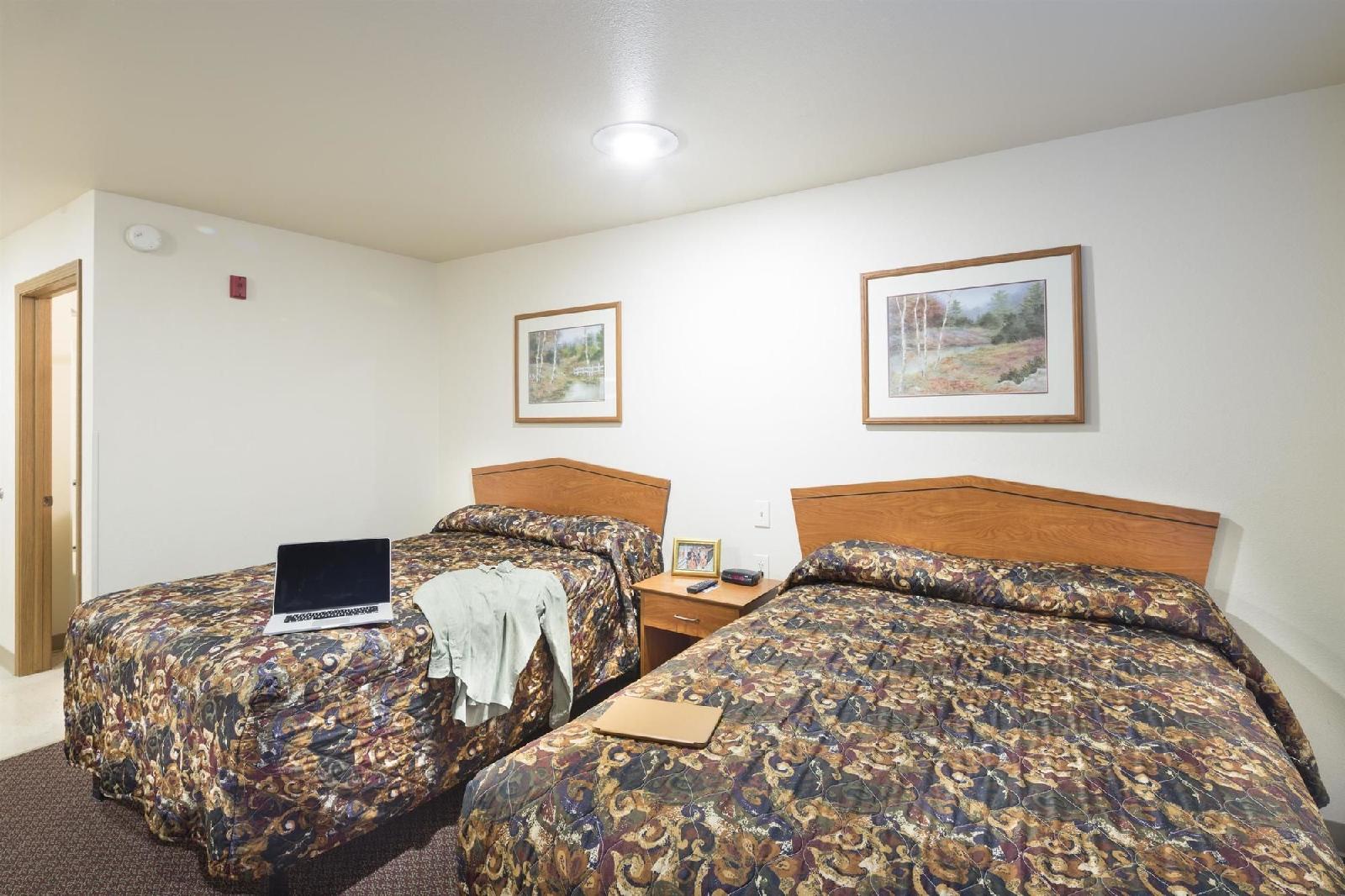 WoodSpring Suites Columbus Fort Benning Bldg. 1