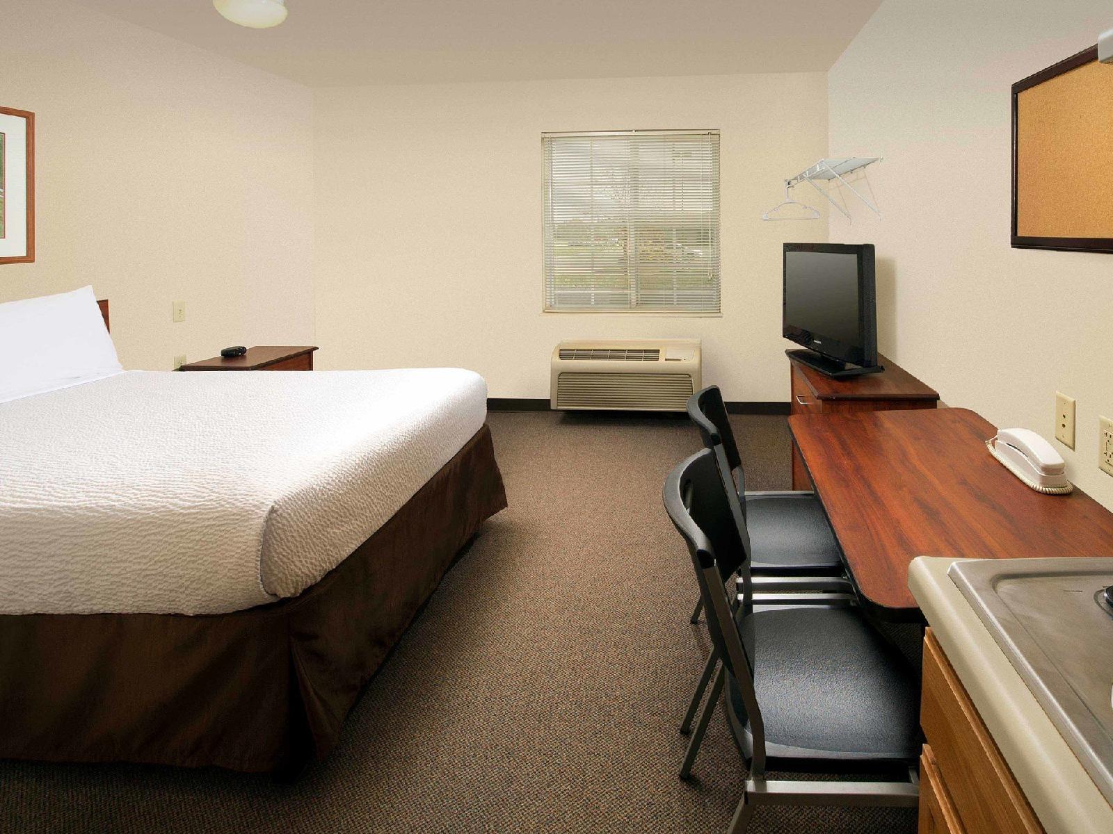 WoodSpring Suites Columbus Fort Benning Bldg. 1