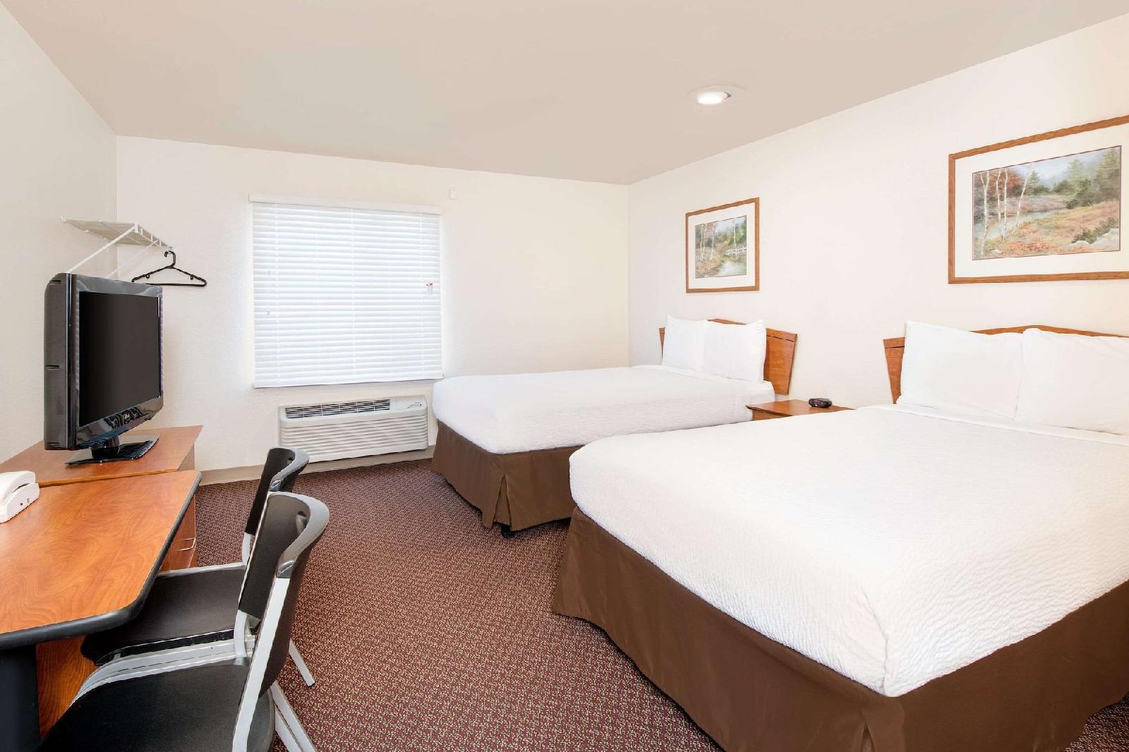 WoodSpring Suites Columbus Fort Benning Bldg. 1