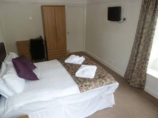 Eliot House Hotel