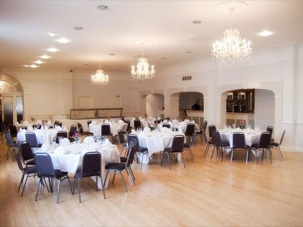 Eliot House Hotel