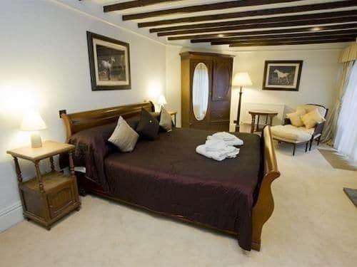 High Corner Inn