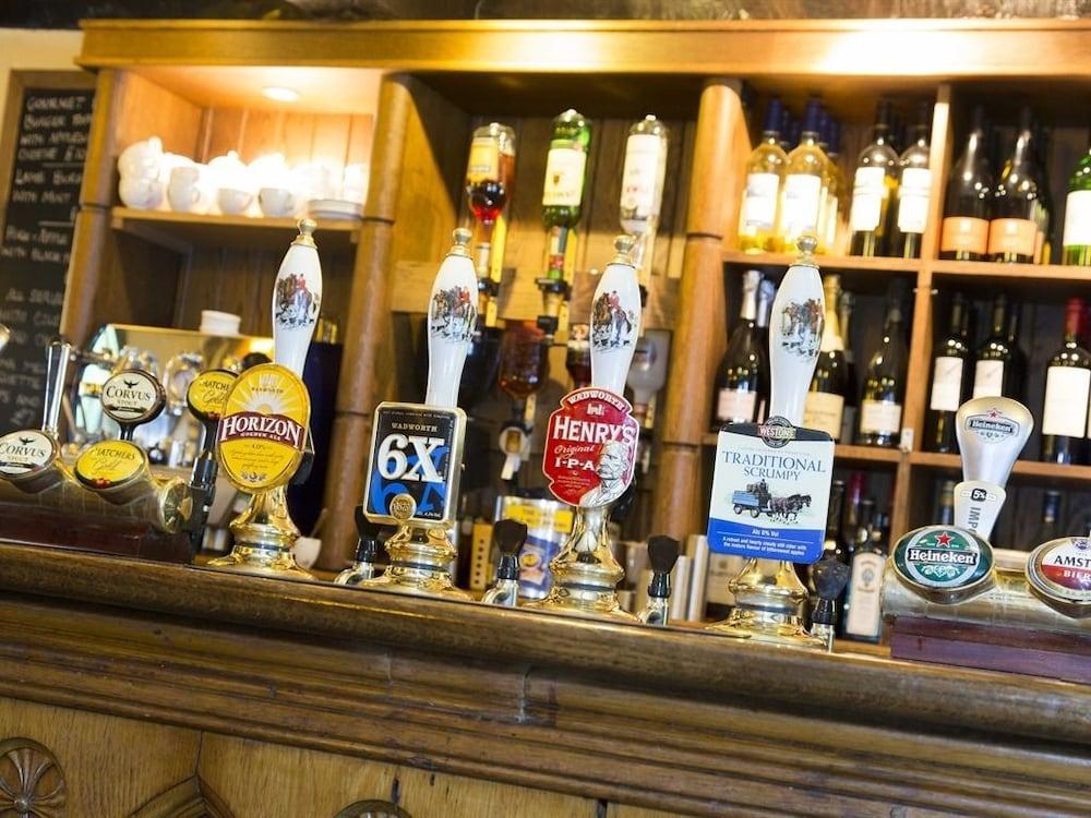 High Corner Inn