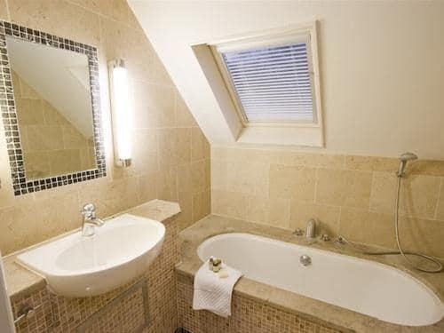 High Corner Inn