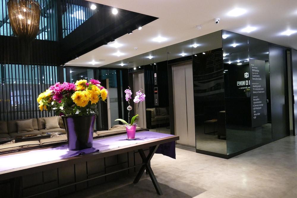 Three O Nine Urban House
