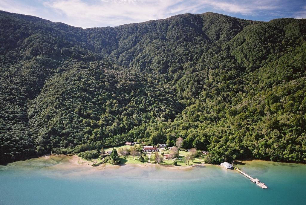 Furneaux Lodge
