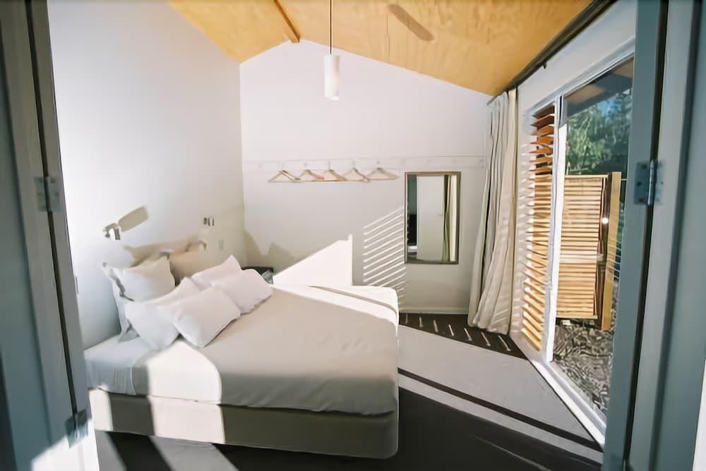 Furneaux Lodge