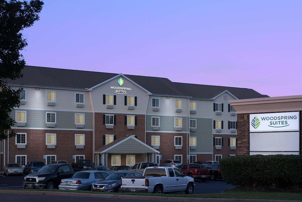 WoodSpring Suites Memphis Southeast