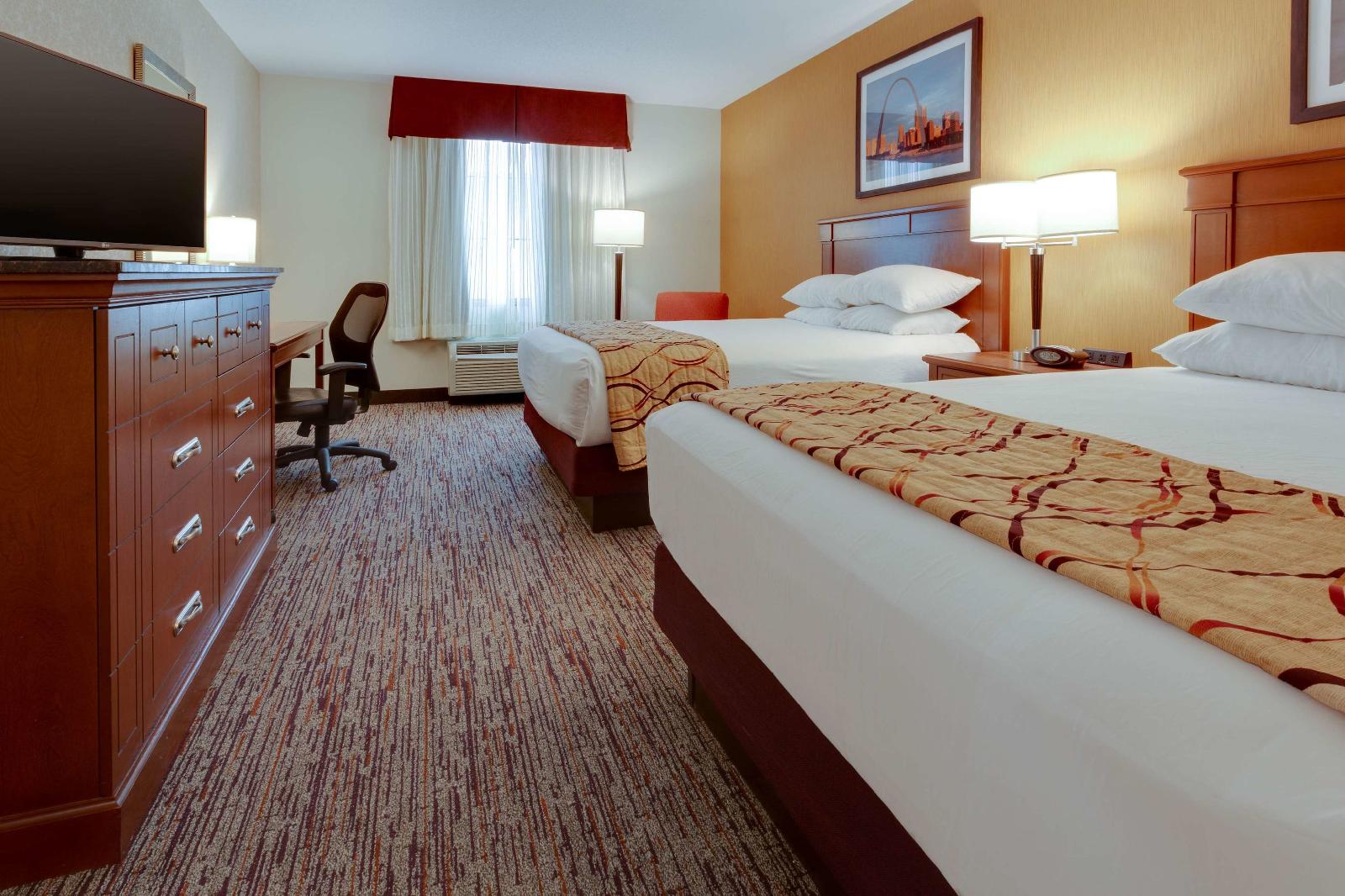 Drury Inn & Suites St. Louis Forest Park