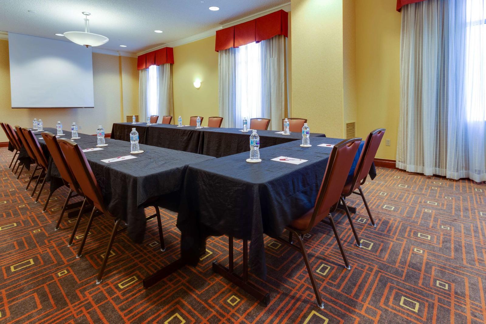 Drury Inn & Suites St. Louis Forest Park