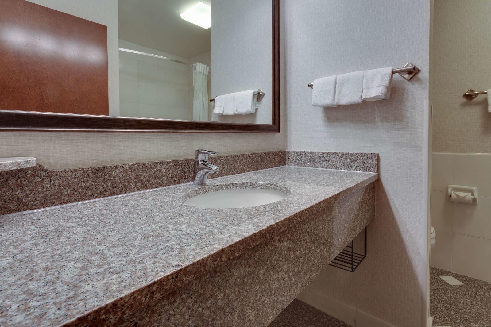 Drury Inn & Suites St. Louis Forest Park