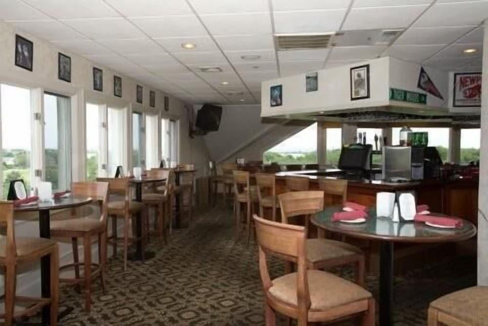 Winnapaug Inn