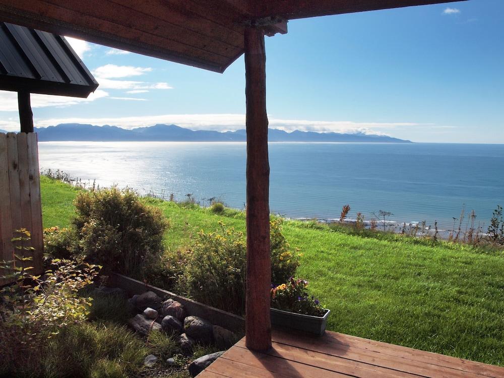 Alaskan Suites