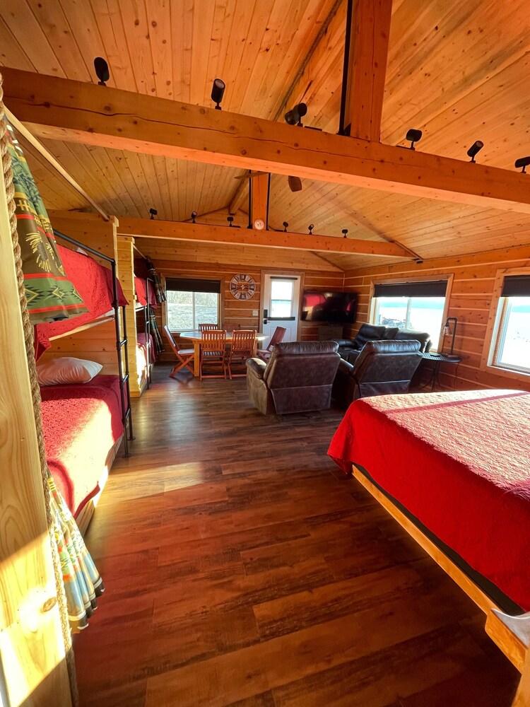 Alaskan Suites