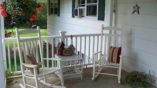 Bowman's Oak Hill Bed and Breakfast