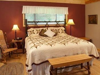 Bowman's Oak Hill Bed and Breakfast