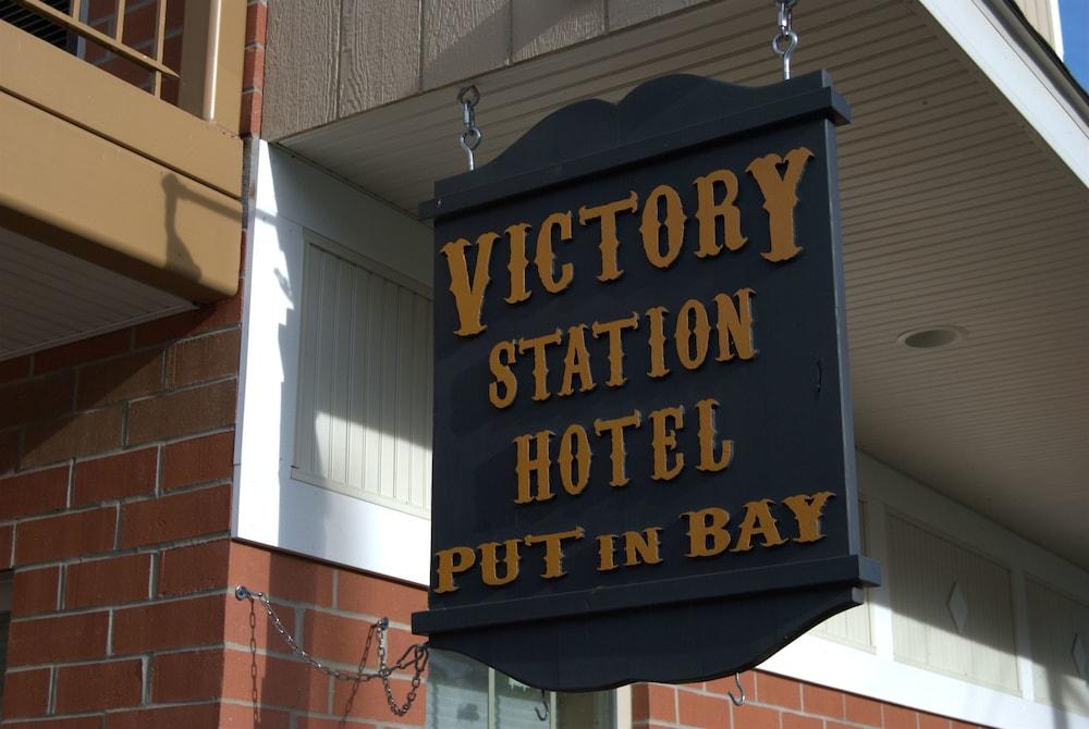 Victory Station Hotel