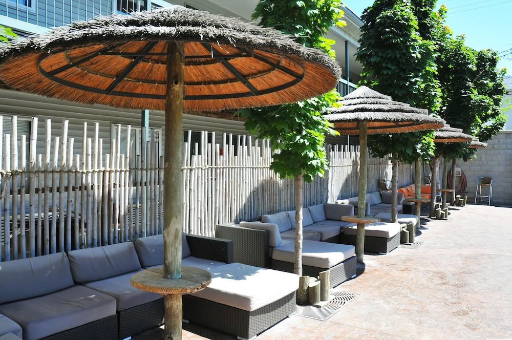 Victory Station Hotel