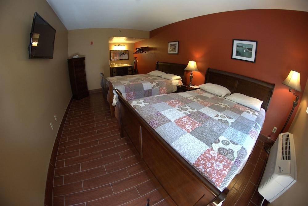 Victory Station Hotel