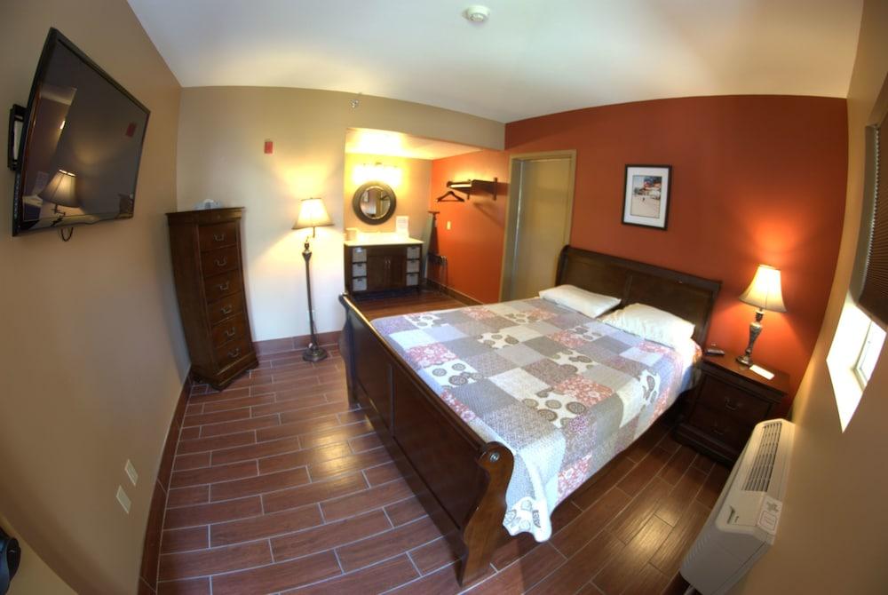 Victory Station Hotel