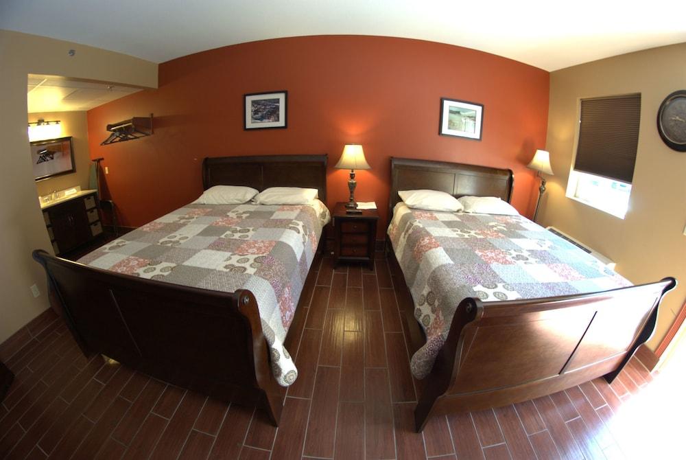 Victory Station Hotel