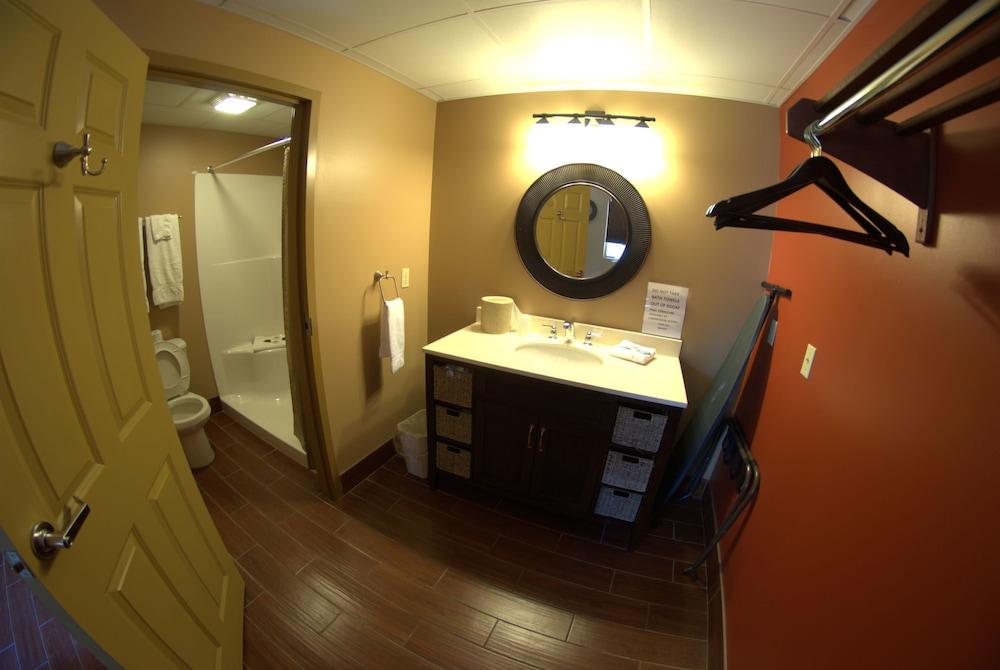 Victory Station Hotel