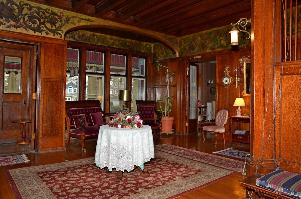Saravilla Bed and Breakfast
