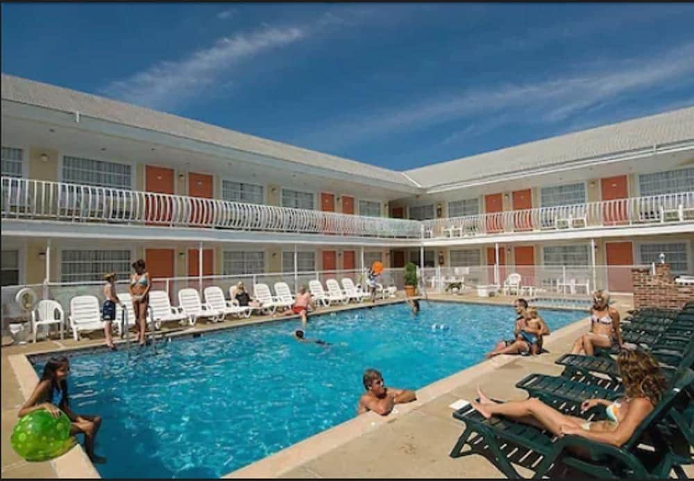 Blue Water Motel