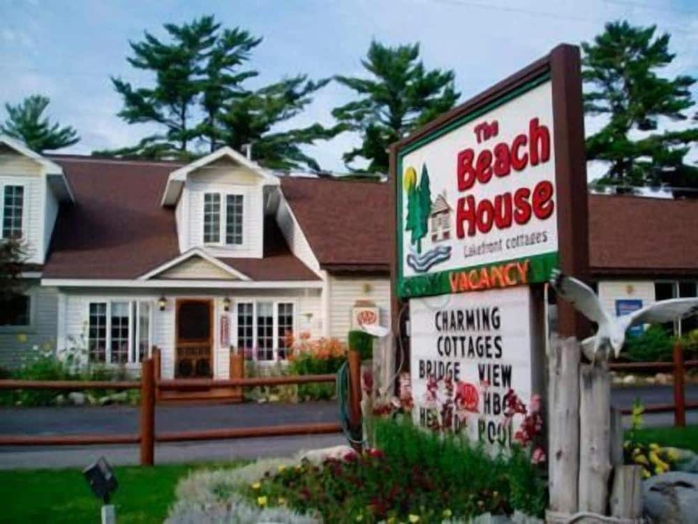 The Beach House of Mackinaw City