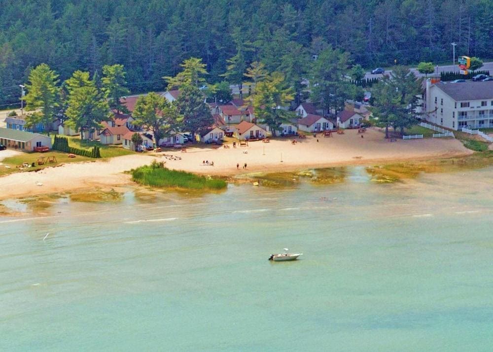 The Beach House of Mackinaw City