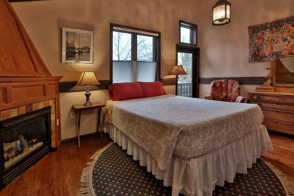 Stone Chalet Bed and Breakfast Inn and Event Center