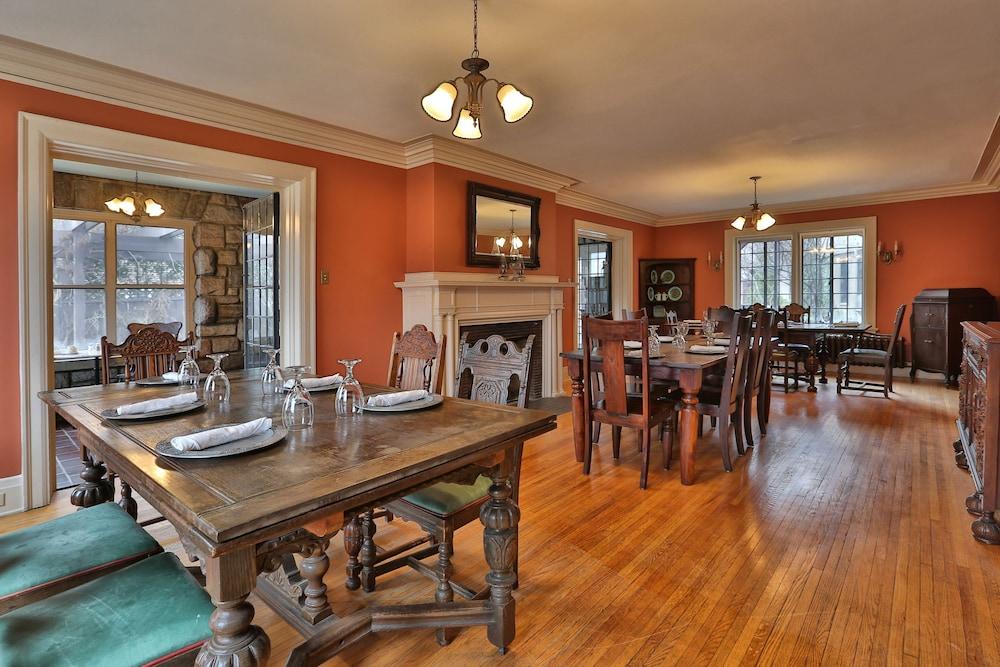 Stone Chalet Bed and Breakfast Inn and Event Center