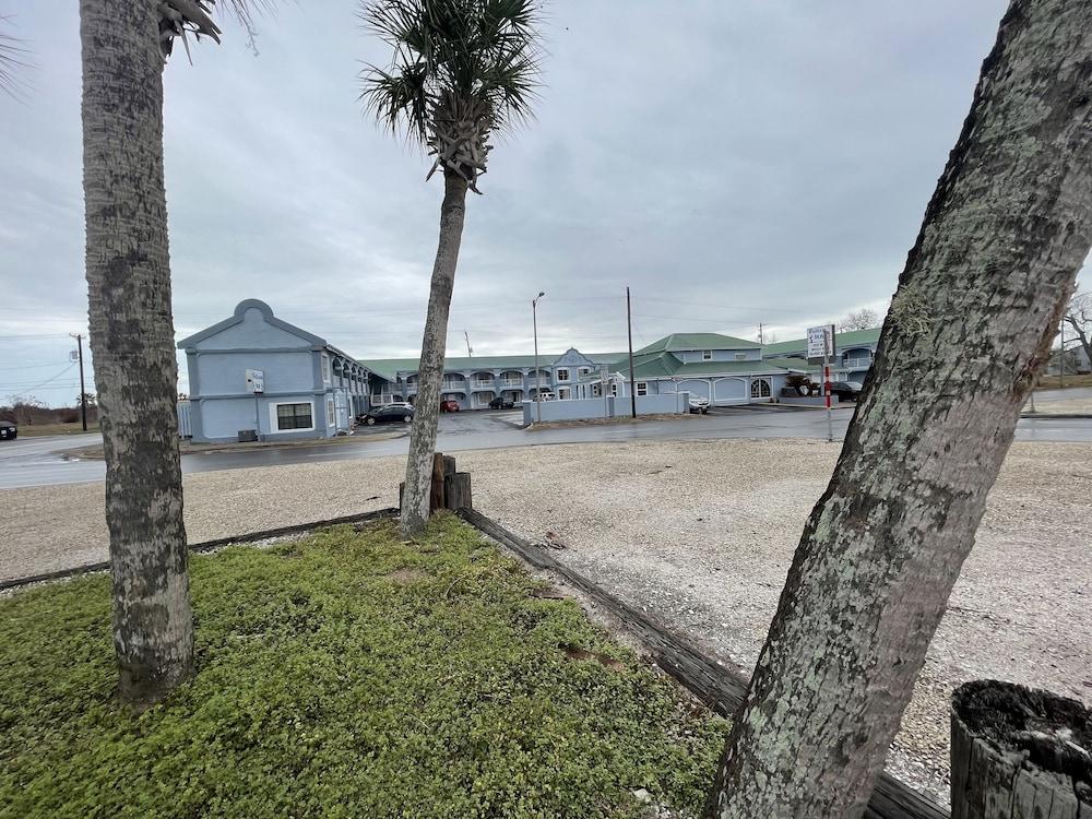 Pelican Inn Aransas Pass