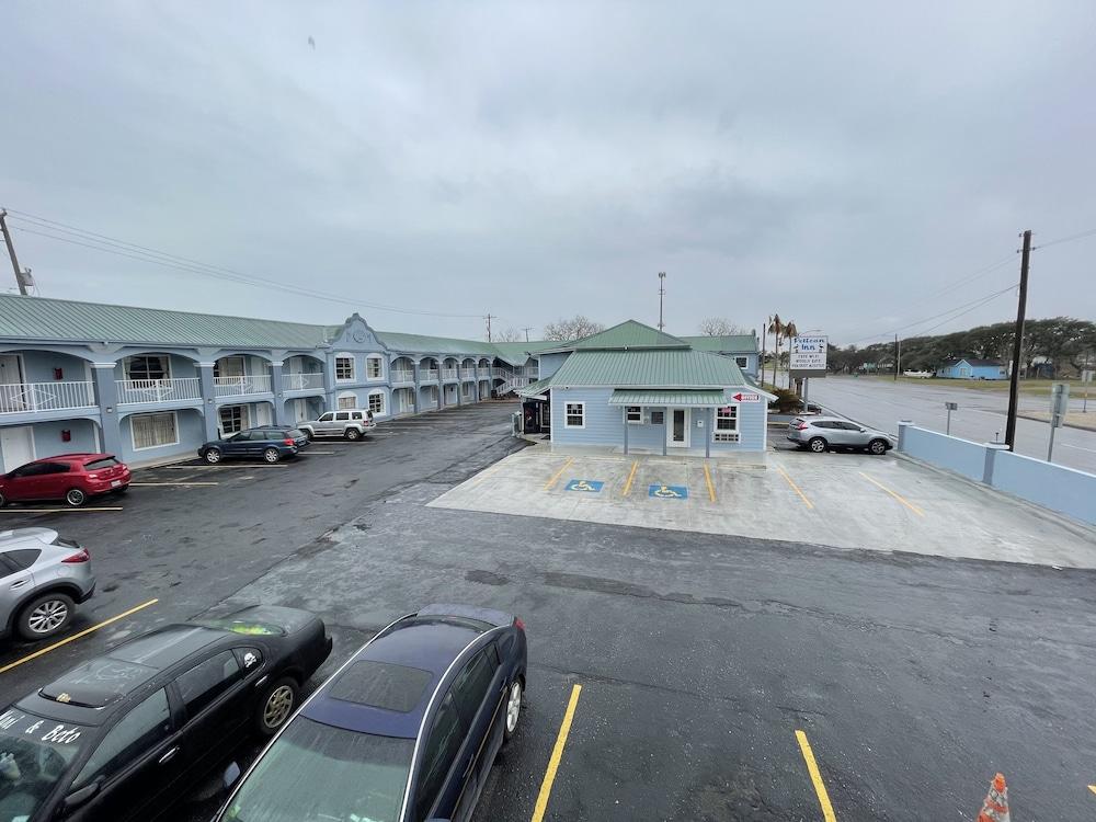 Pelican Inn Aransas Pass