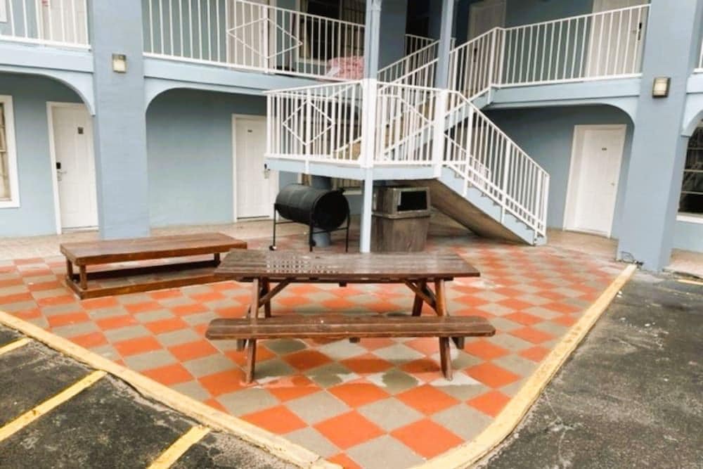 Pelican Inn Aransas Pass