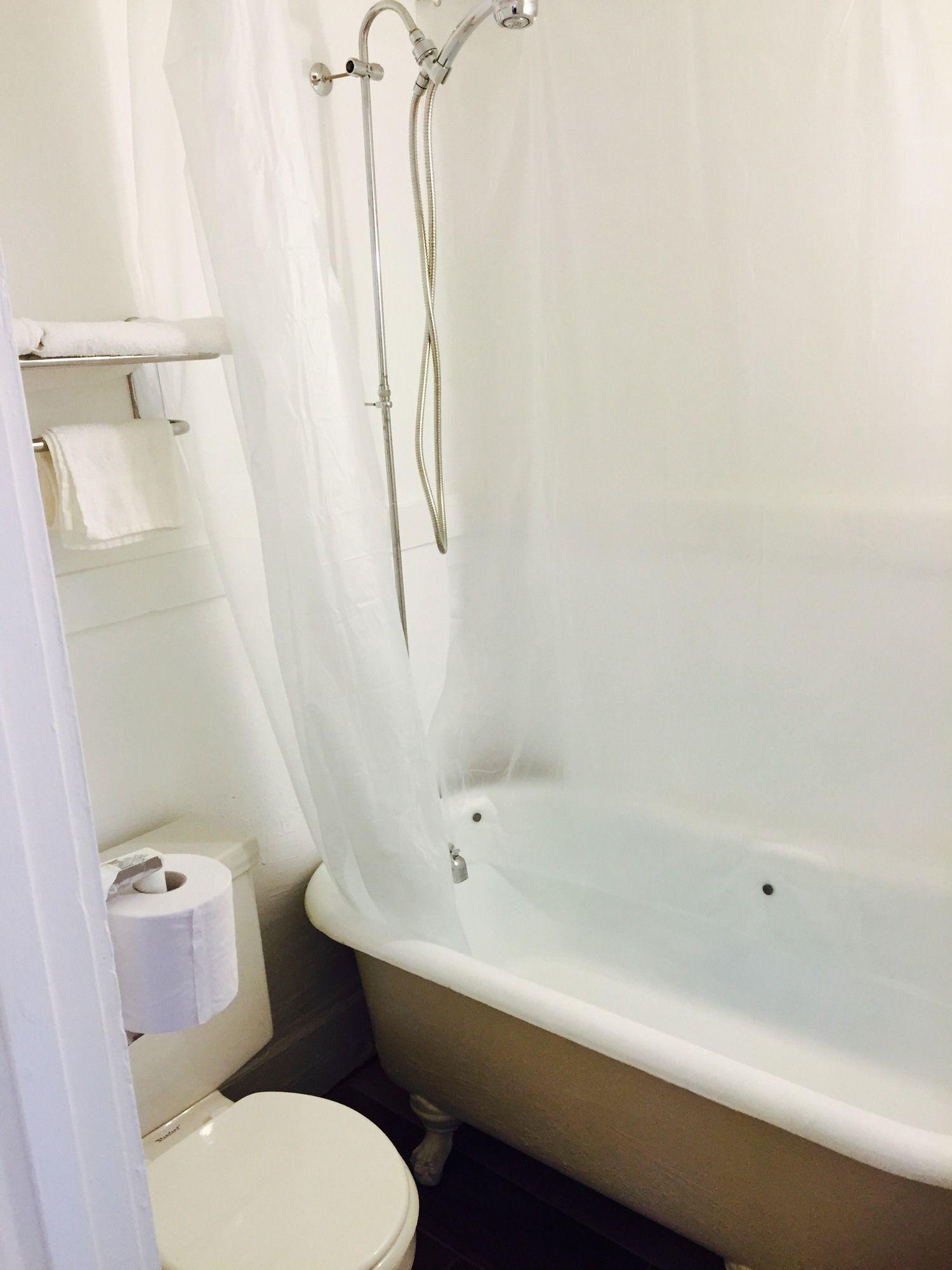 Aldrich Hotel