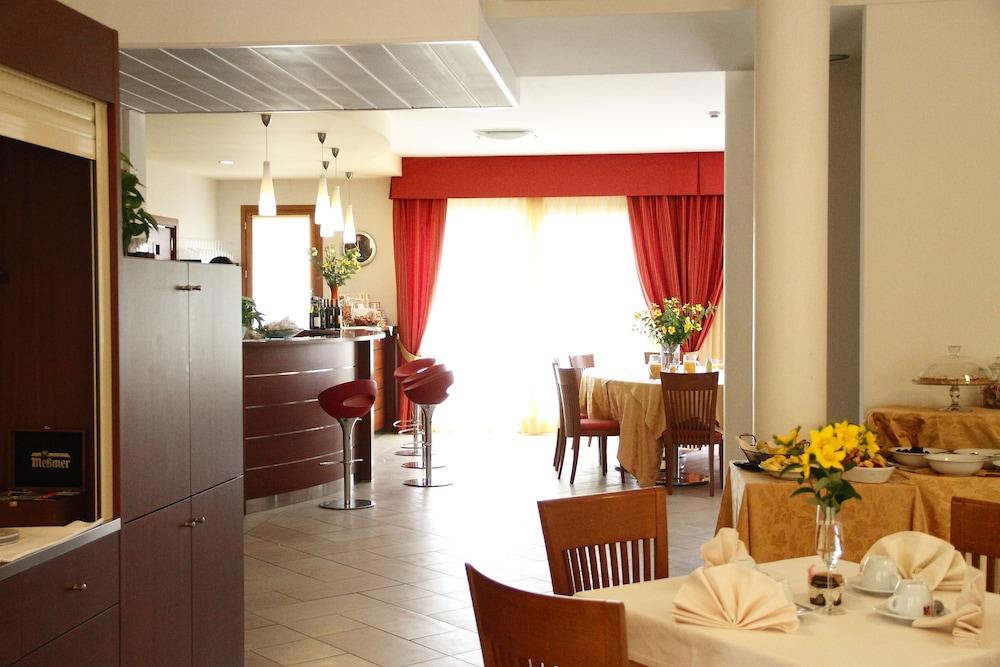 Hotel Canova