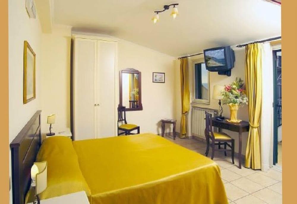 Casa Famiani Bed & Breakfast