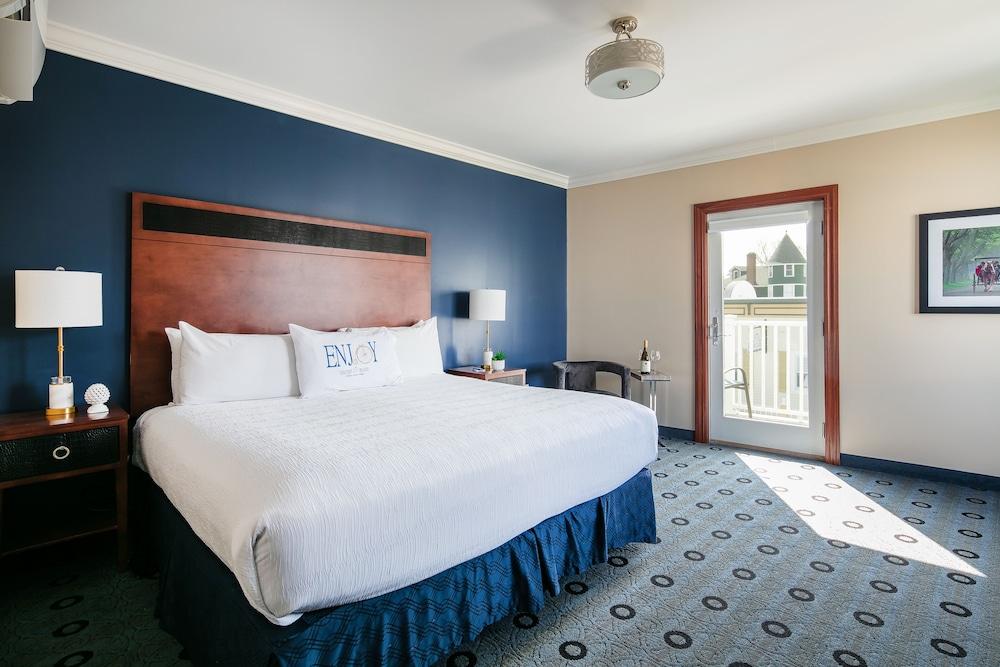 Bicycle Street Inn and Suites