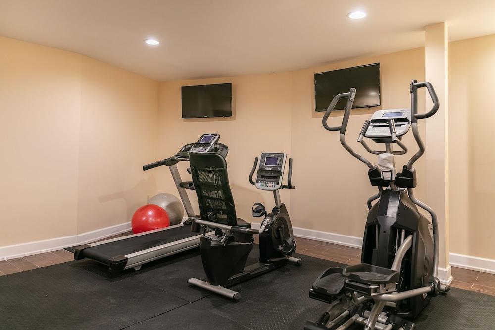 Bicycle Street Inn and Suites
