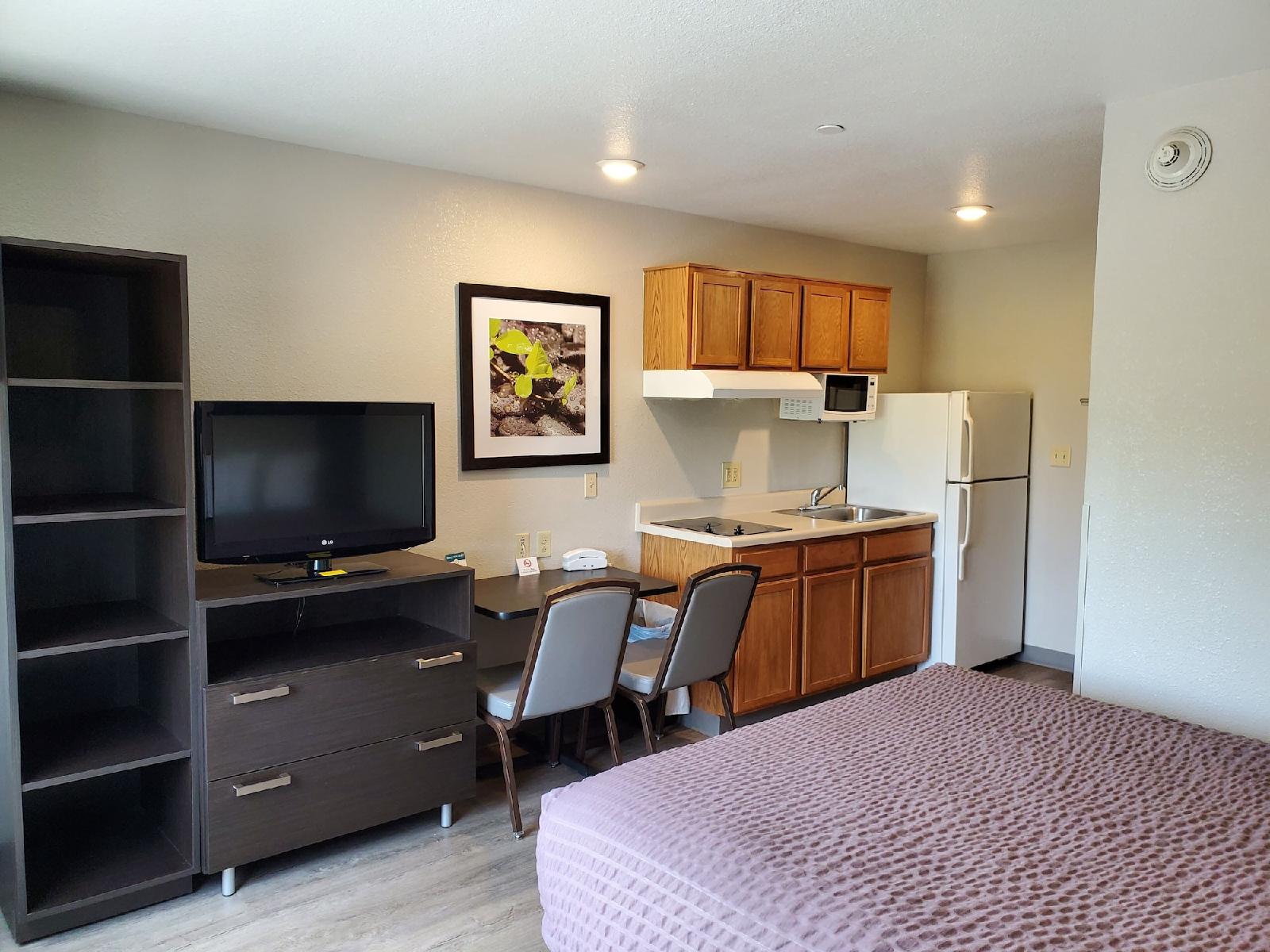 WoodSpring Suites Lebanon