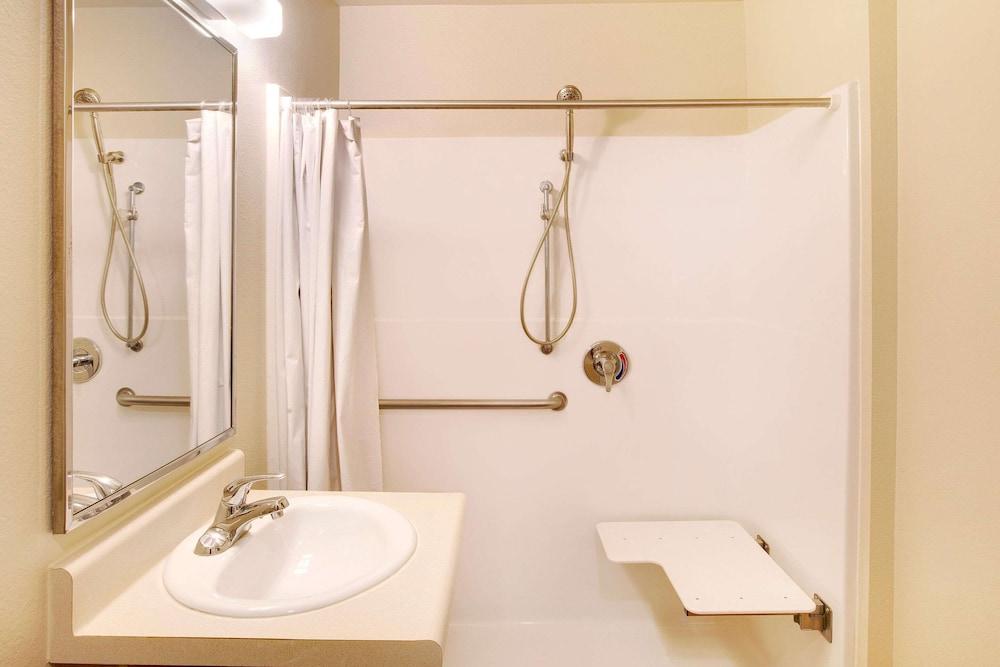 WoodSpring Suites San Antonio South