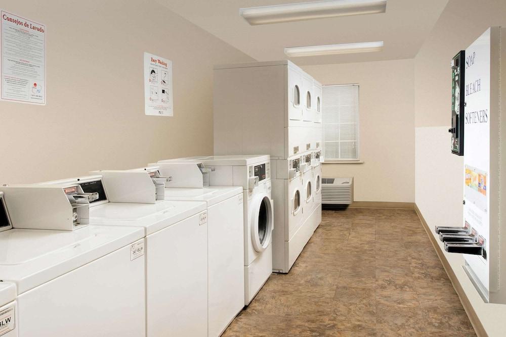 WoodSpring Suites San Antonio South