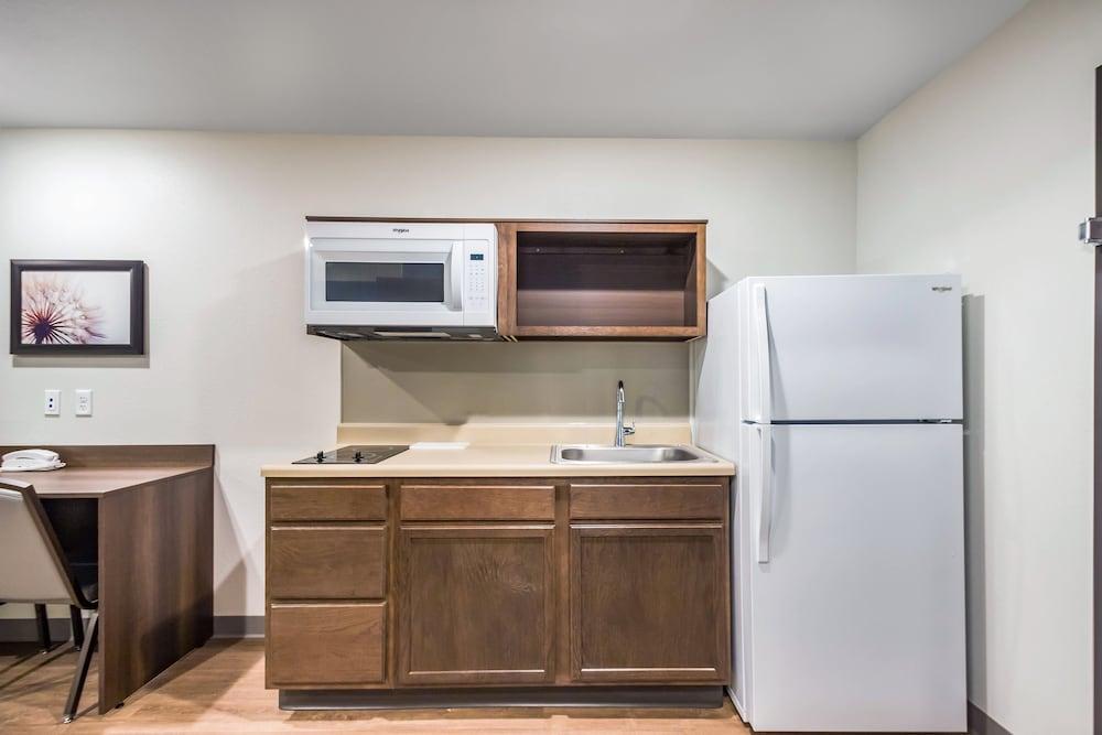WoodSpring Suites San Antonio Fort Sam