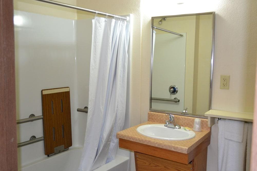 WoodSpring Suites San Antonio Fort Sam