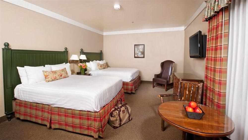 Harris Ranch Inn and Restaurant